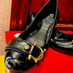Tory Burch buckle flat